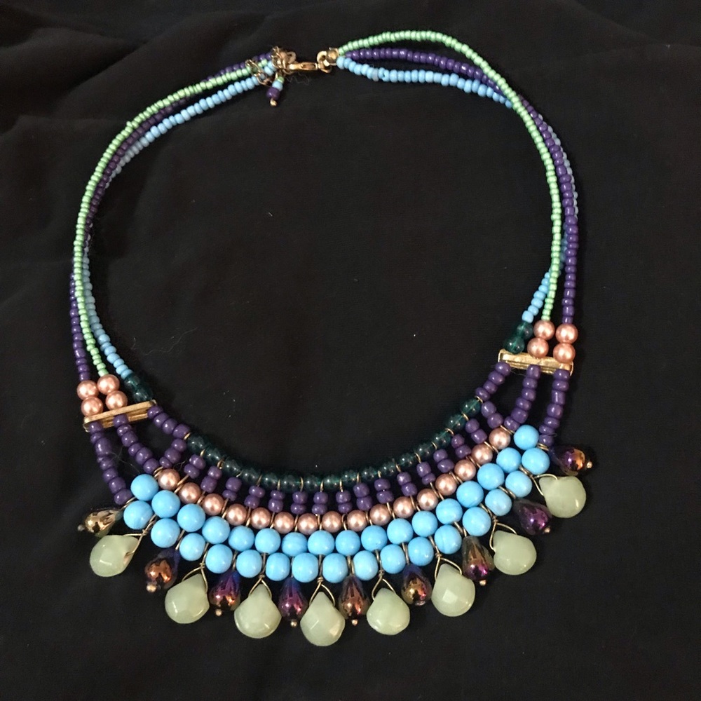 Bib necklace